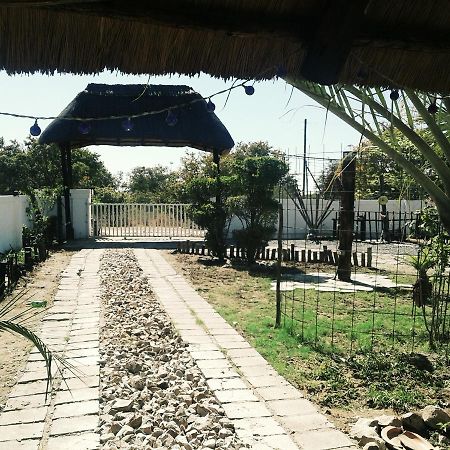 Road View Lodge Francistown Extérieur photo